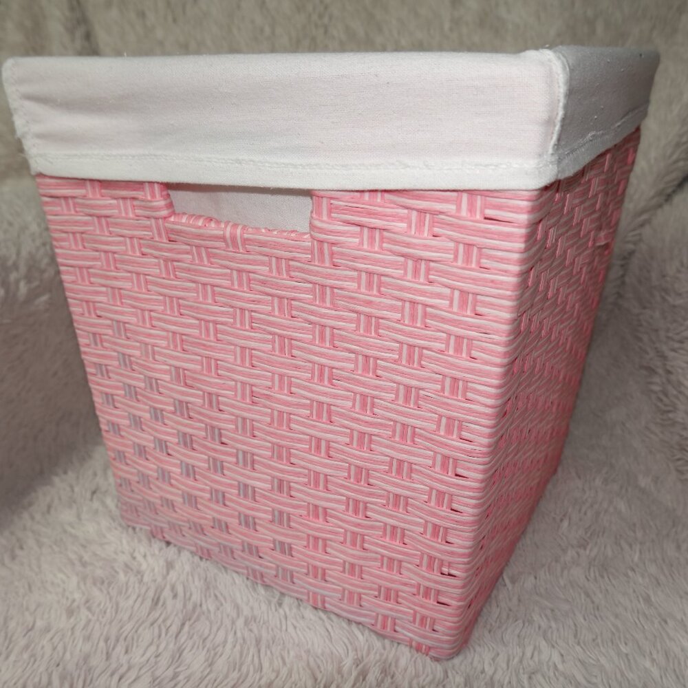 10.5" x 10.5" x 10.5" Pink Wicker Basket, Bin, Storage with Cream Liner Lining